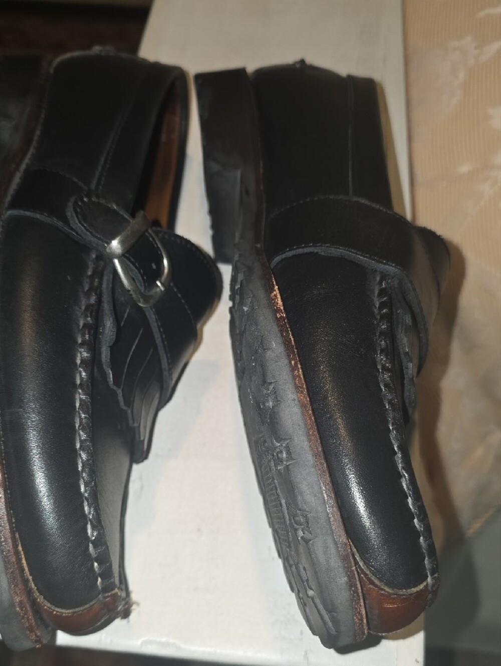 Allen Edmonds Black Leather Kiltie Loafers with Brown Toe - Picture 5 of 11